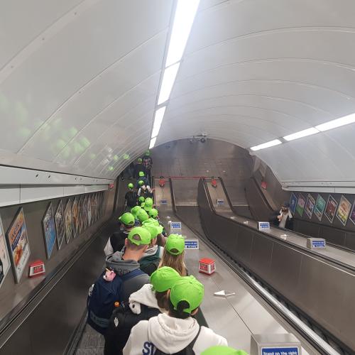 in die Tiefen der Stadt